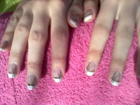 shellac nailart.jpg